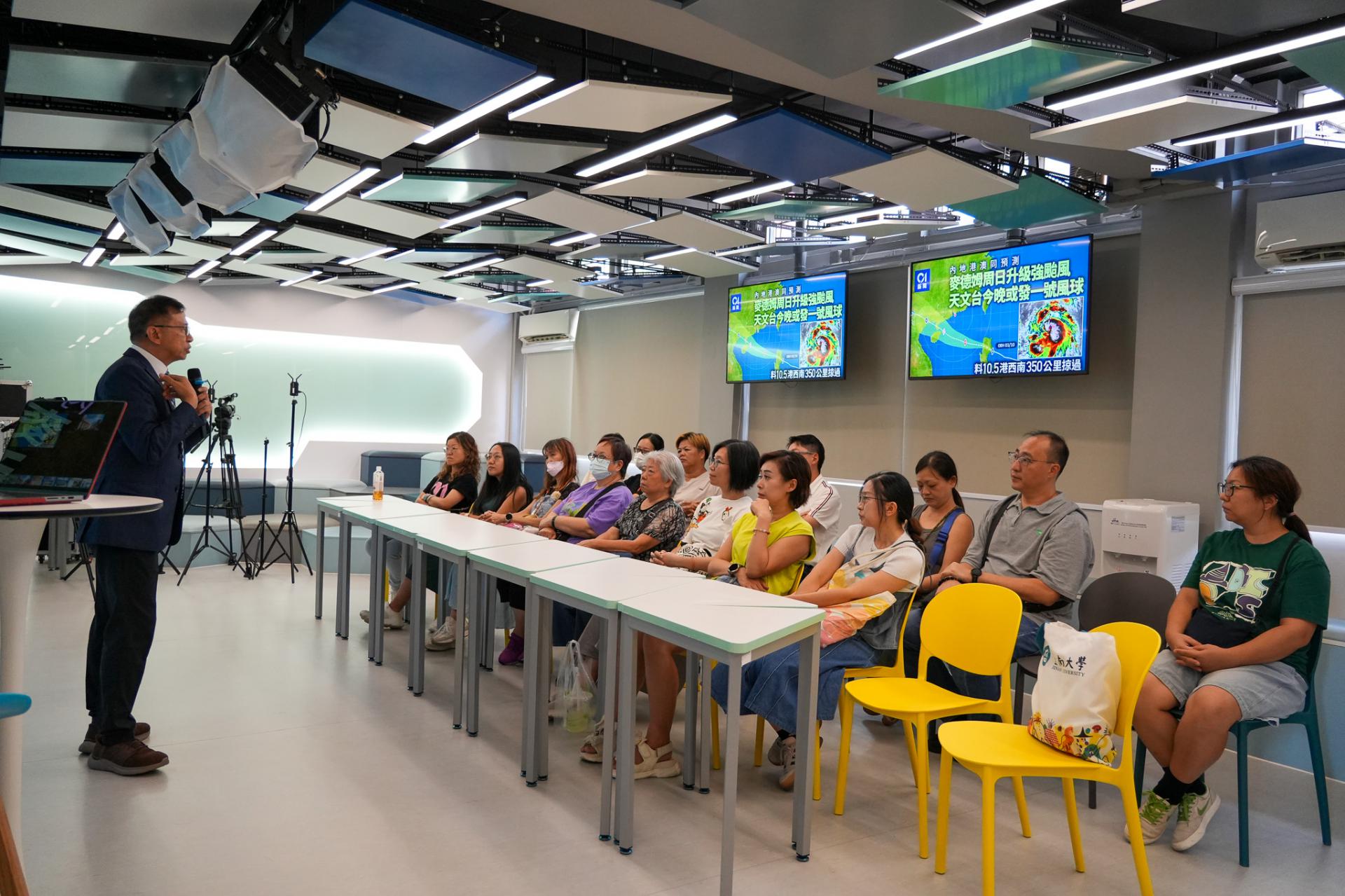 東華三院黃士心小學到校參觀9 東華三院黃士心小學到校參觀-9