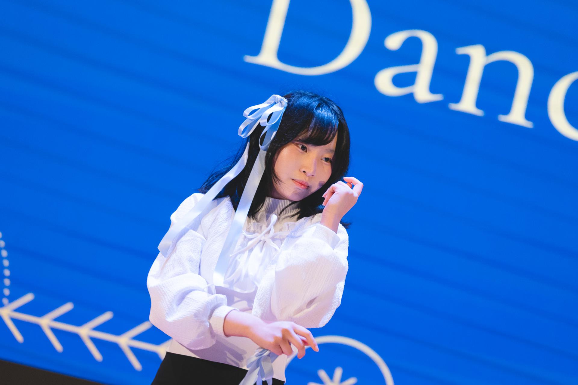 25-26 Christmas Show59 25-26 Christmas Show-59