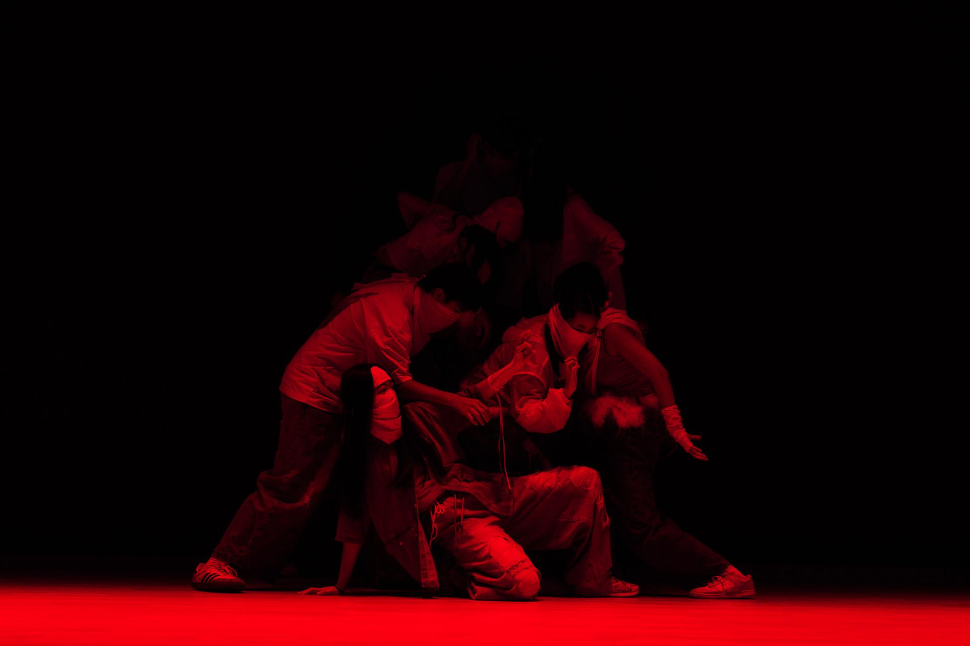 25-26 Christmas Show122 25-26 Christmas Show-122