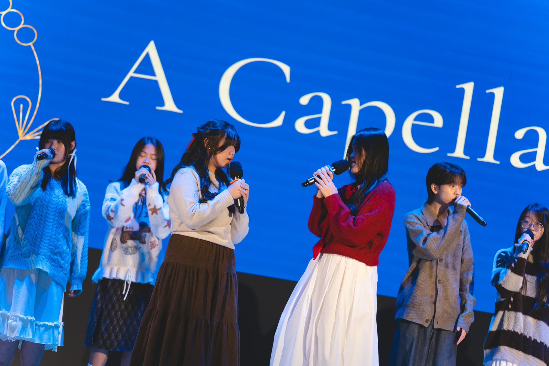 25-26 Christmas Show21 25-26 Christmas Show-21