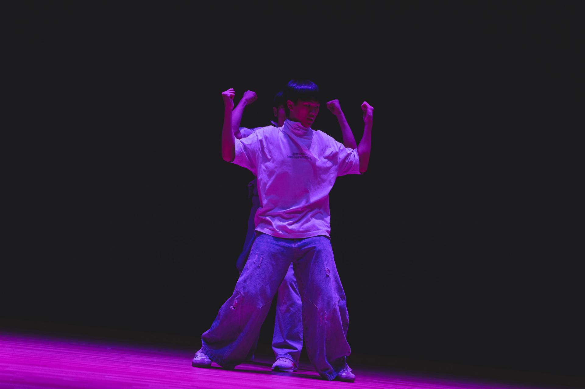 25-26 Christmas Show129 25-26 Christmas Show-129