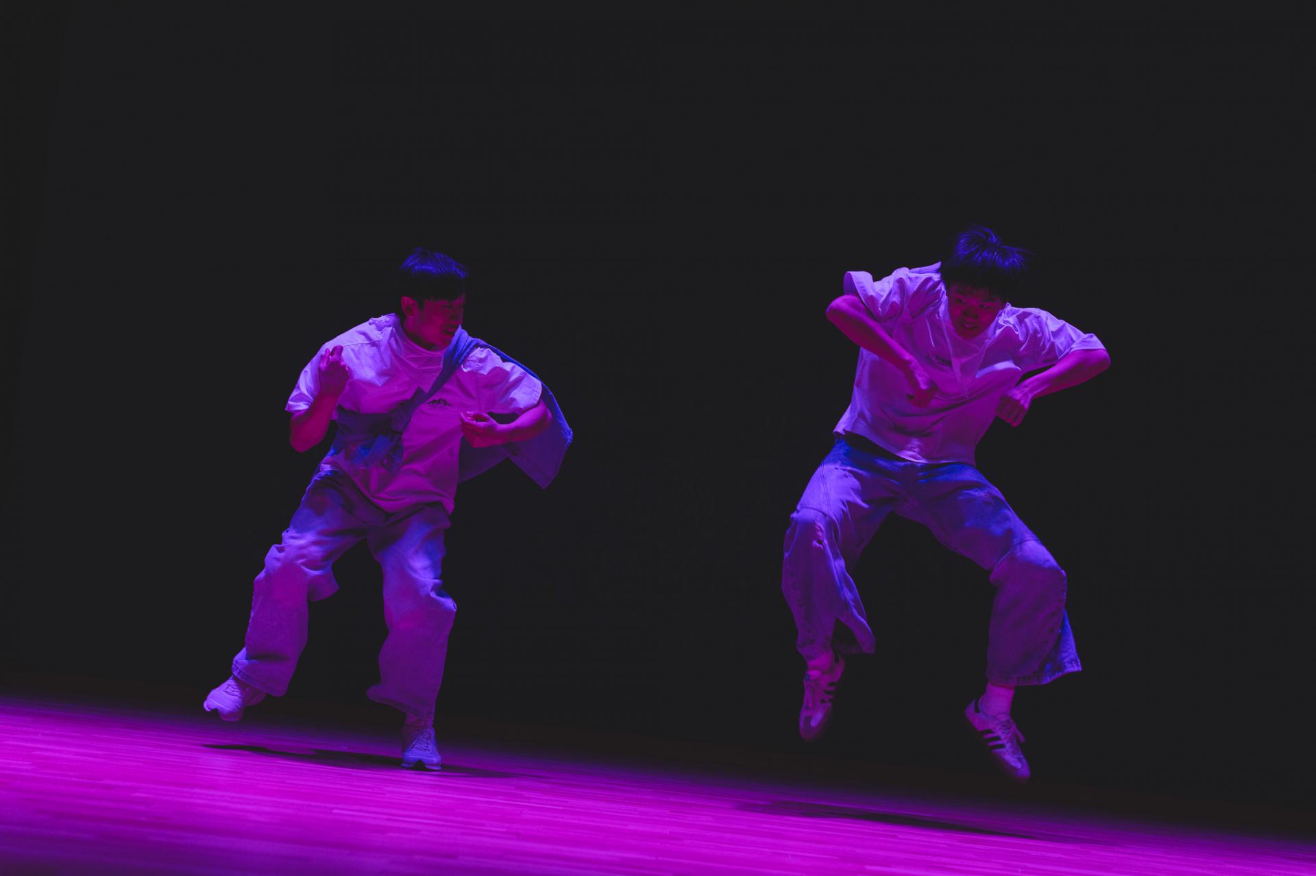 25-26 Christmas Show126 25-26 Christmas Show-126