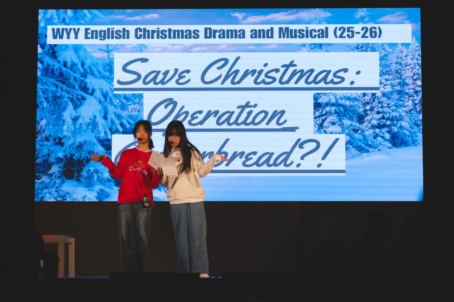 25-26 Christmas Show30 25-26 Christmas Show-30