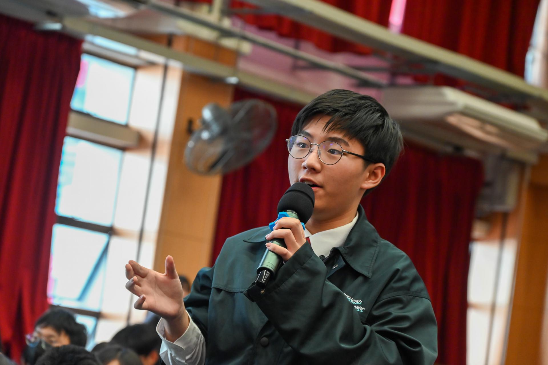 Mrs. Rita Fan Hsu Lai-tai Visits the School to Share – Theme: The Story of China's Poverty Alleviation11 Mrs. Rita Fan Hsu Lai-tai Visits the School to Share – Theme: The Story of China's Poverty Alleviation-11