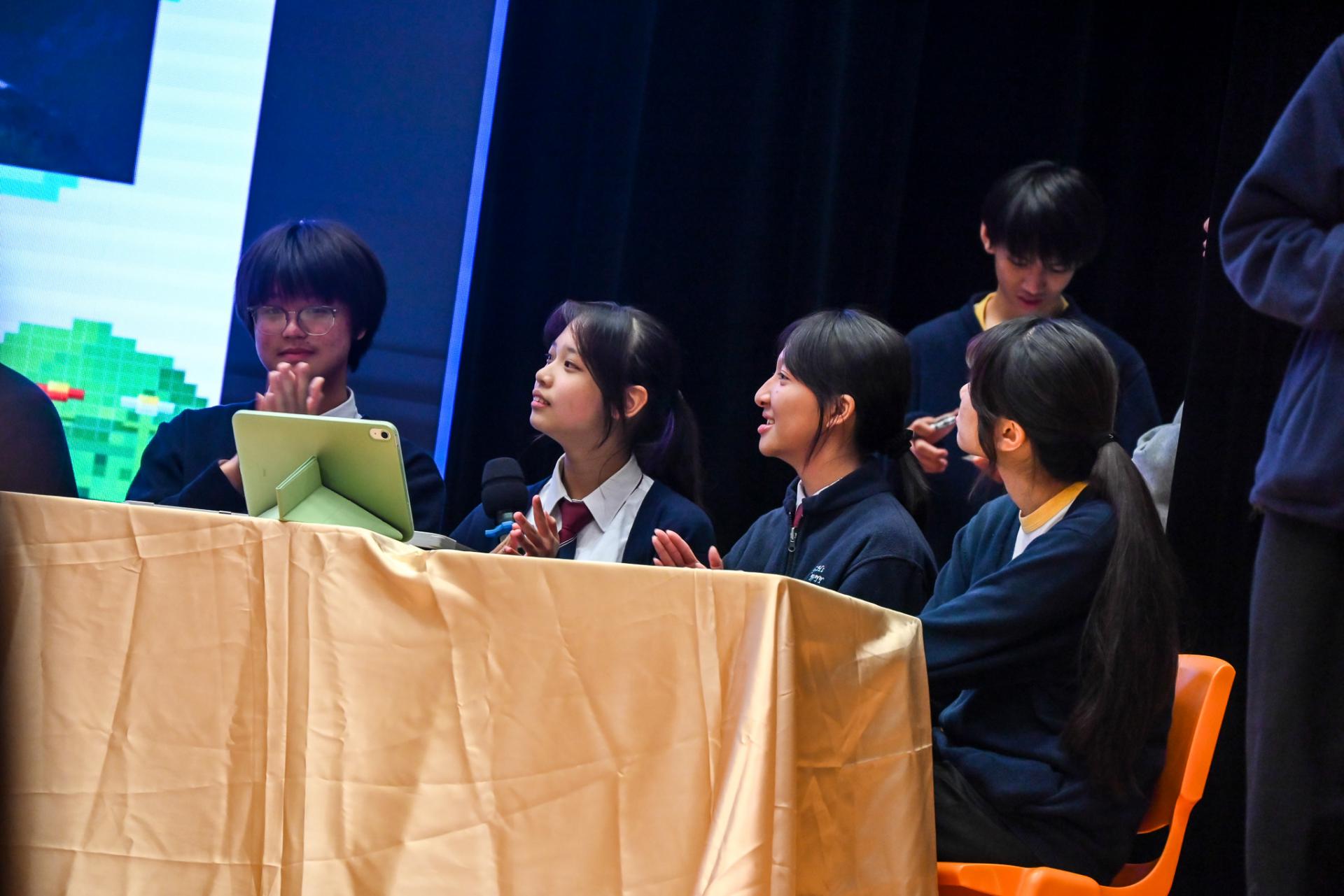 Inter-house Chinese Quiz Competition15 Inter-house Chinese Quiz Competition-15