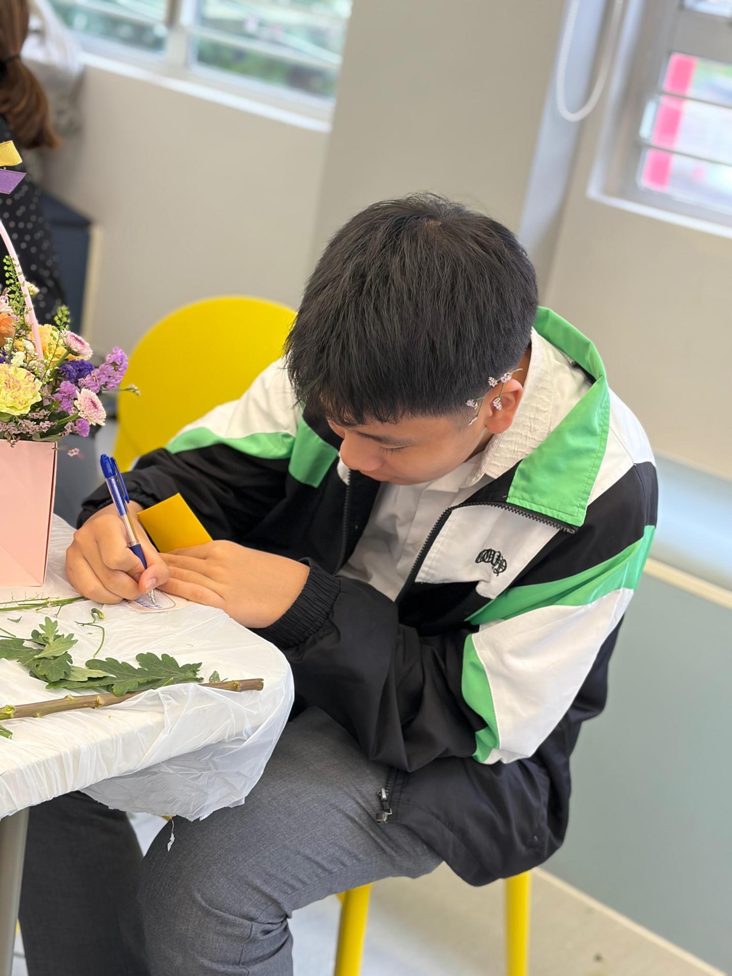 Mother's Day Flower Arrangement Workshop21 Mother's Day Flower Arrangement Workshop-21