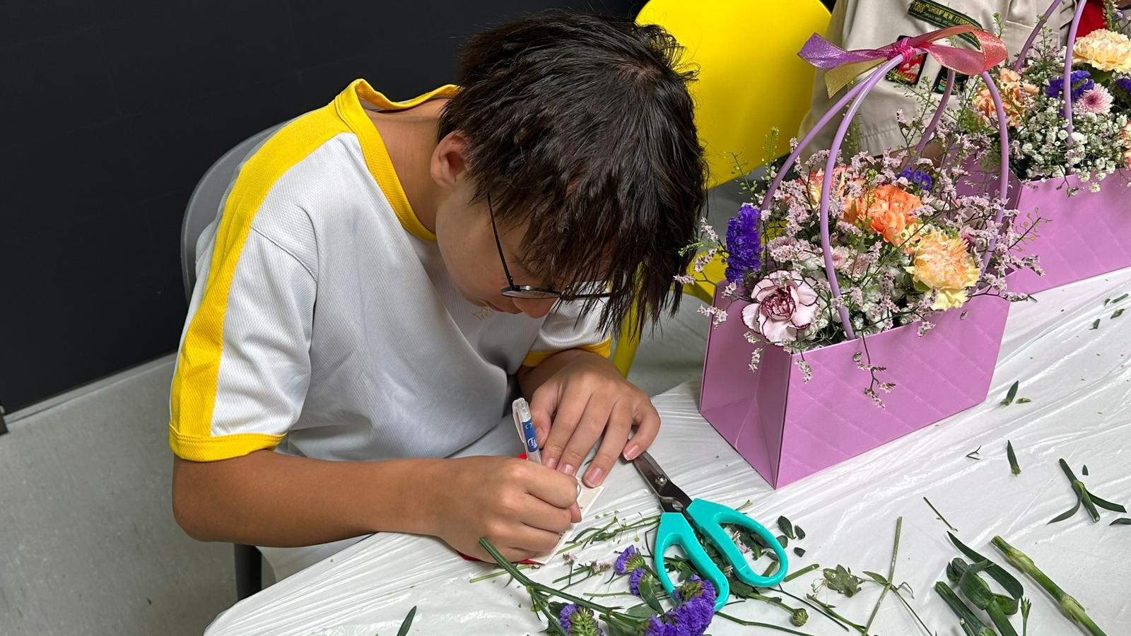 Mother's Day Flower Arrangement Workshop1 Mother's Day Flower Arrangement Workshop-1