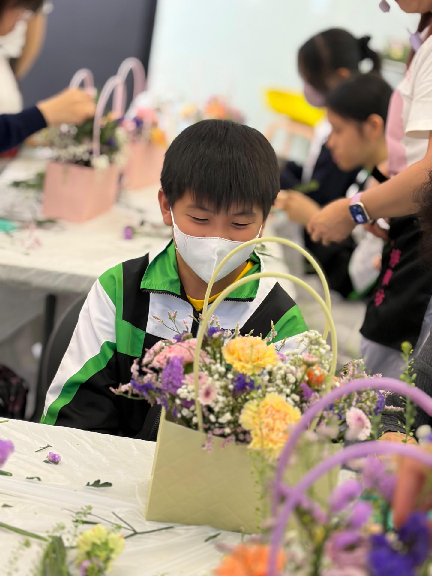 Mother's Day Flower Arrangement Workshop19 Mother's Day Flower Arrangement Workshop-19