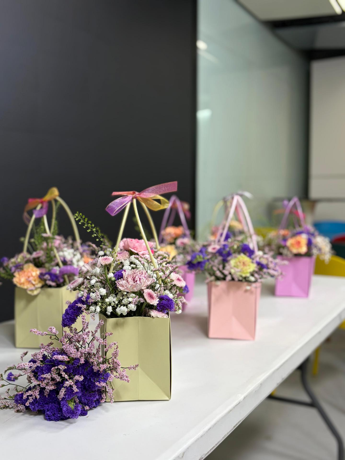 Mother's Day Flower Arrangement Workshop56 Mother's Day Flower Arrangement Workshop-56