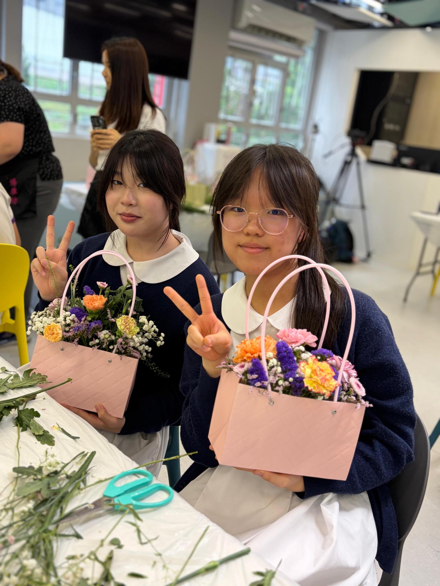 Mother's Day Flower Arrangement Workshop24 Mother's Day Flower Arrangement Workshop-24