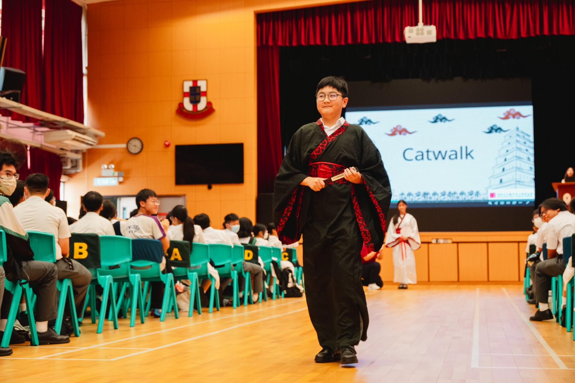 Interactive Workshop on Ancient Hanfu1 Interactive Workshop on Ancient Hanfu-1