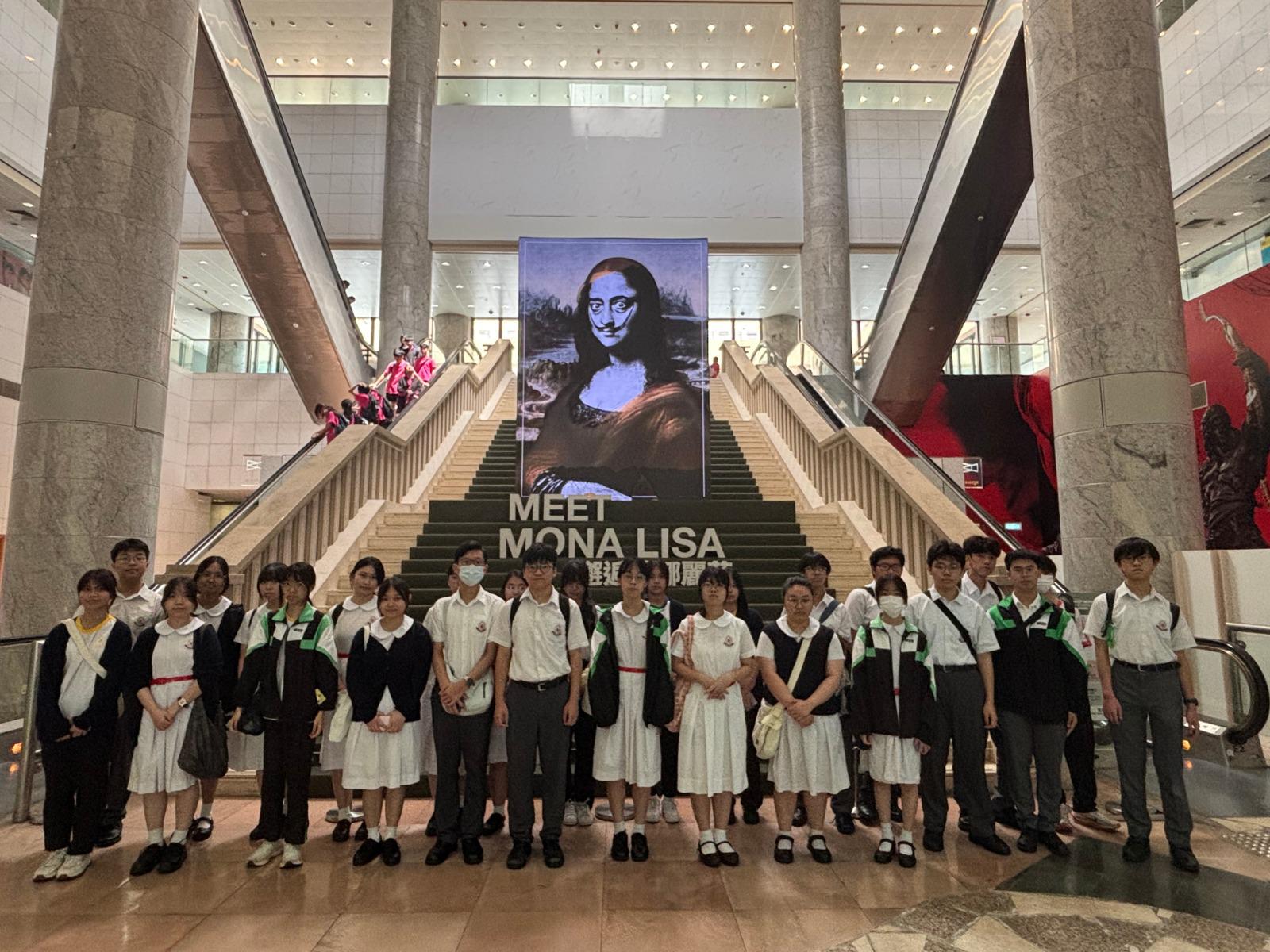 Visiting 'The Hong Kong Jockey Club Series: Encountering Mona Lisa — The Renaissance Reborn' Exhibition2 Visiting 'The Hong Kong Jockey Club Series: Encountering Mona Lisa — The Renaissance Reborn' Exhibition-2
